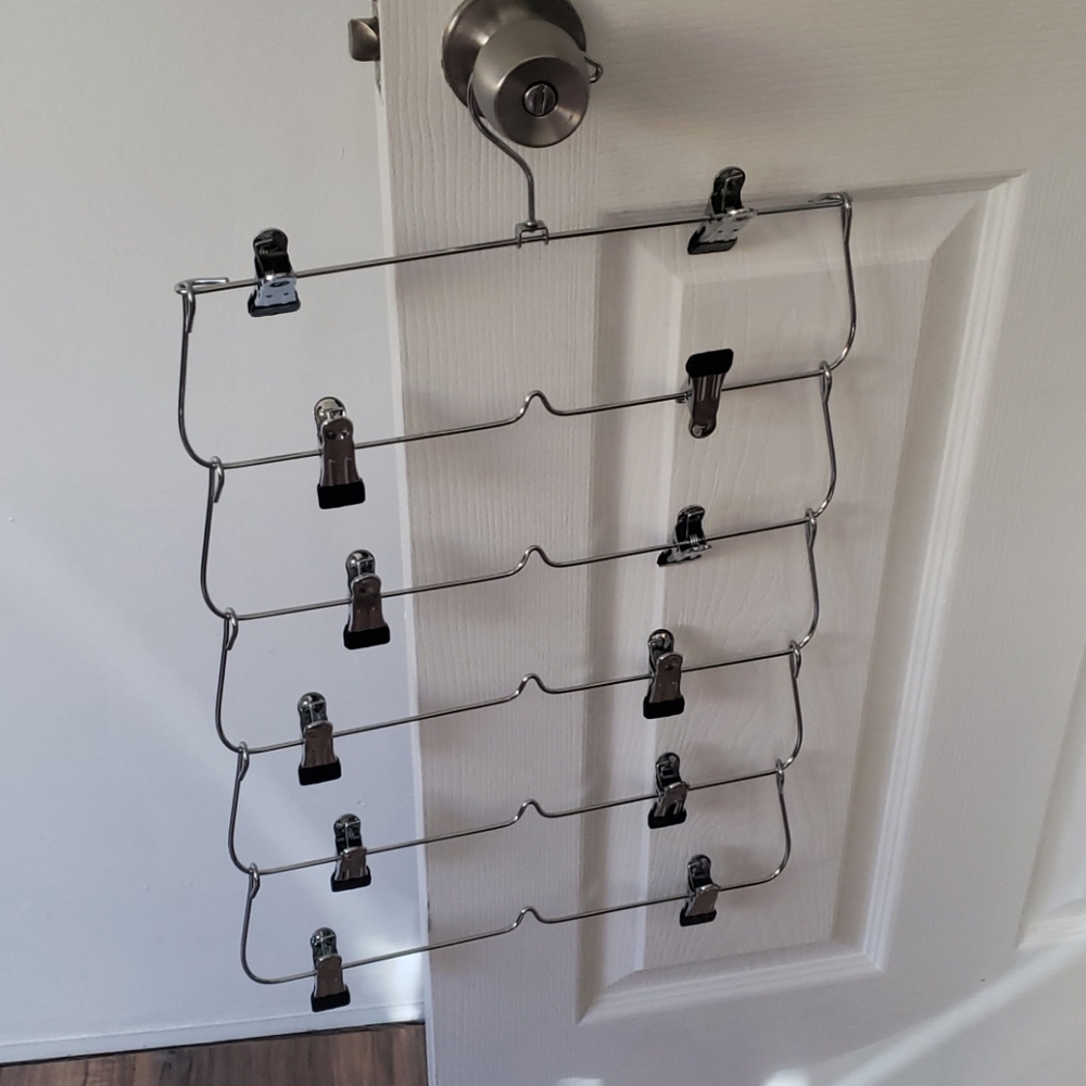 Multiple hanger rack space saver